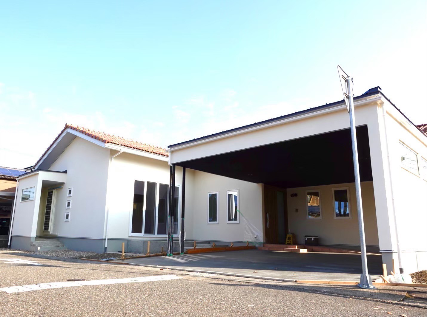 理想の終の住まい：ガレージ付き平屋住宅